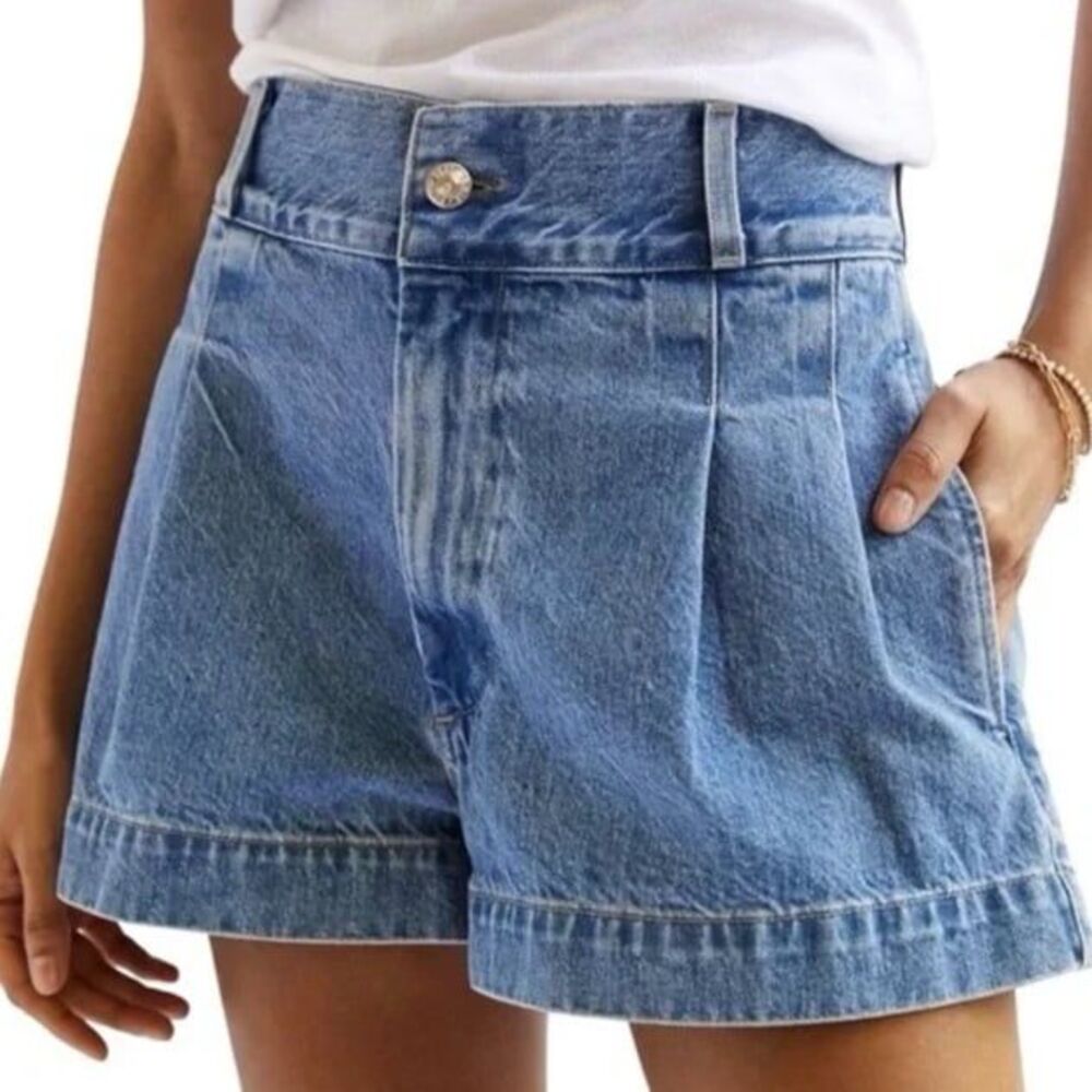 Edwin x Anthropologie Isla Pleated Denim Jean Shorts - Crush Wash - Size 33 NWT